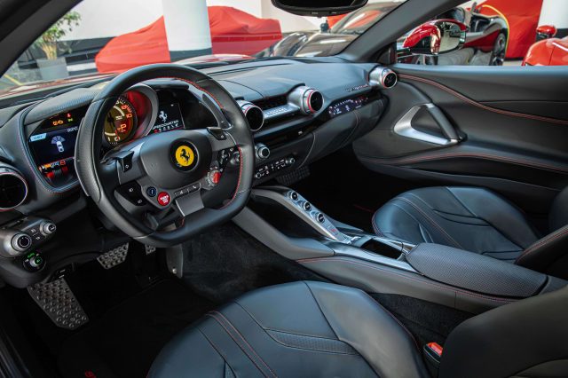FERRARI 812 SUPERFAST|SPECIAL PAINT ROSSO 70 - foto 8