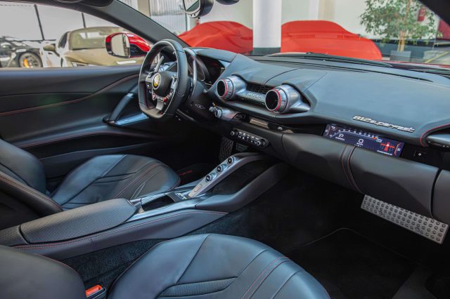 FERRARI 812 SUPERFAST|SPECIAL PAINT ROSSO 70 - foto 10