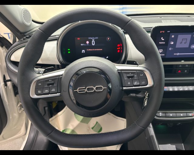 FIAT 600 1.2 HYBRID 110CV AUTO - foto 13