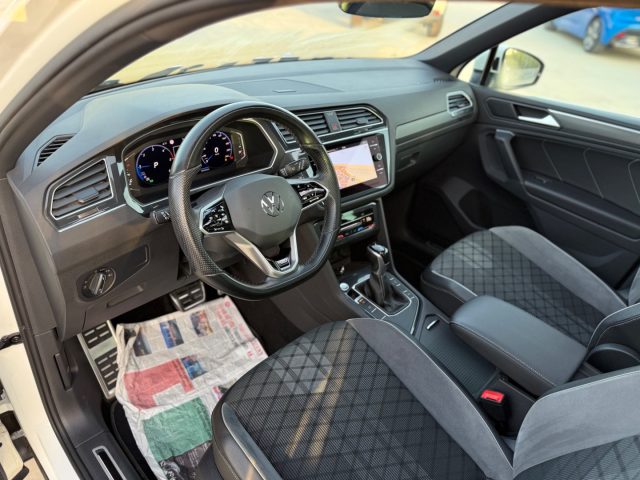 VOLKSWAGEN TIGUAN 2.0 TDI  R-LINE TETTO APRIBILE - foto 17