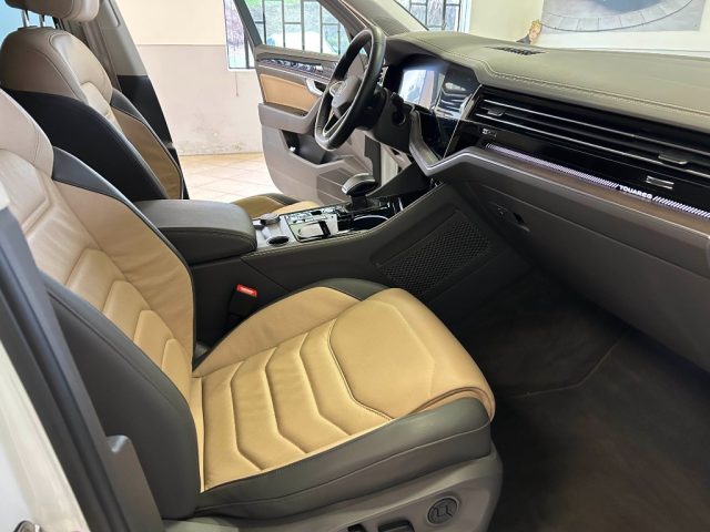 VOLKSWAGEN TOUAREG 3.0 V6 TDI SCR ELEGANCE - foto 11