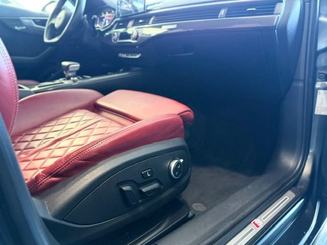 AUDI S4 AVANT TDI 347CV BLACK EDITION SP - foto 10
