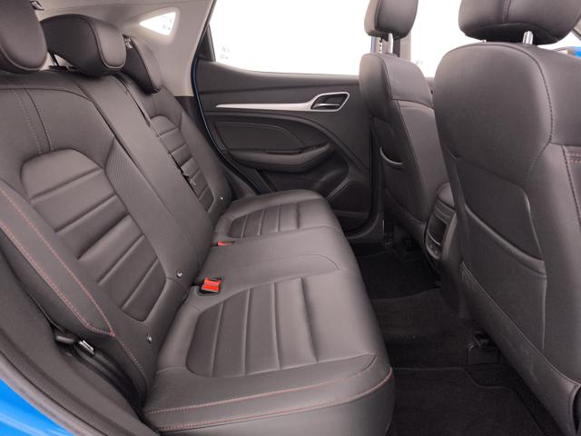 MG ZS 1.0 LUXURY - foto 28