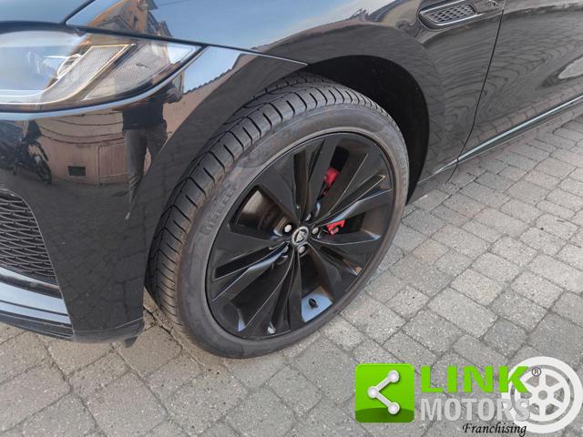 JAGUAR F-PACE 2.0 D AWD R-DYNAMIC HSE BLACK DE - foto 11