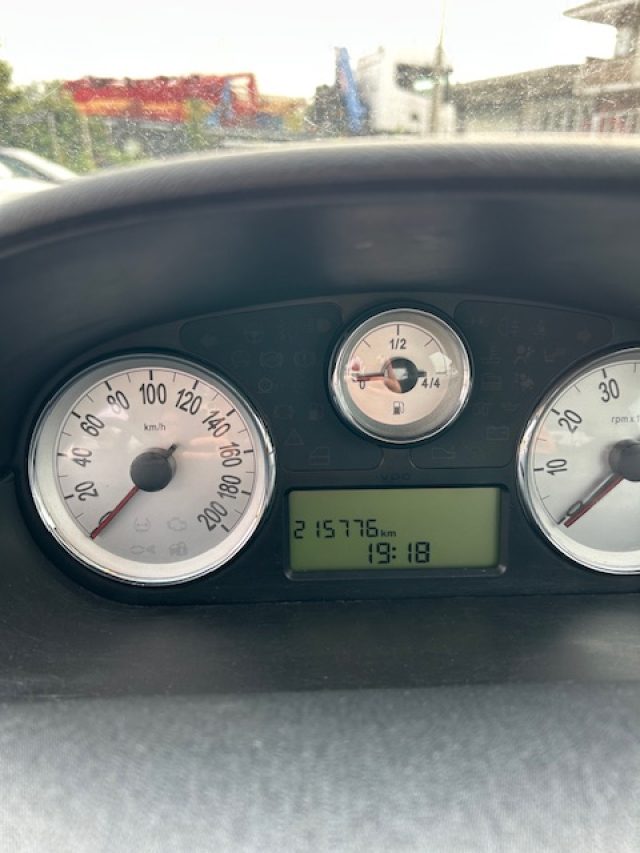 LANCIA YPSILON 1.2 69 CV UNYCA - foto 6
