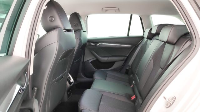 SKODA OCTAVIA 2.0 TDI EVO SCR 150 CV DSG 4X4 W - foto 40