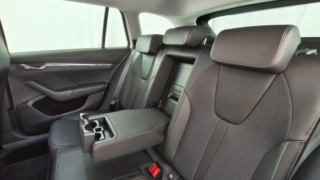 SKODA OCTAVIA 2.0 TDI EVO SCR 150 CV DSG 4X4 W - foto 42