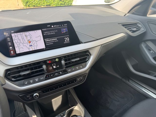 BMW 118 I 5P. ADVANTAGE - foto 25