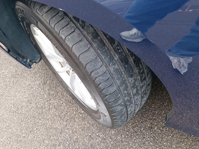 BMW 318 D - foto 29