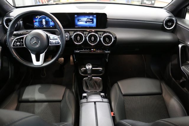 MERCEDES-BENZ A 180 AUTOMATIC SPORT - foto 8