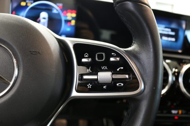 MERCEDES-BENZ A 180 AUTOMATIC SPORT - foto 17