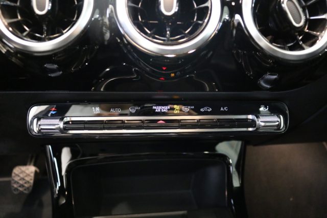 MERCEDES-BENZ A 180 AUTOMATIC SPORT - foto 19