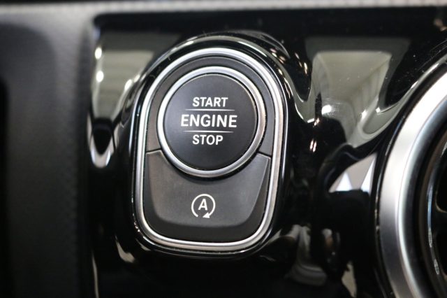 MERCEDES-BENZ A 180 AUTOMATIC SPORT - foto 24