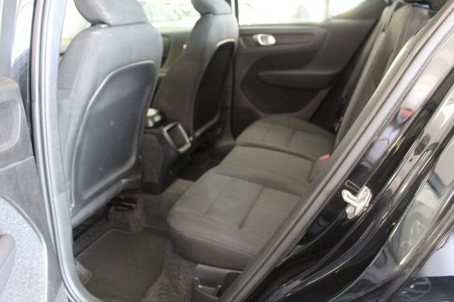 VOLVO XC40 2.0 D3 150 CV MOMENTUM PRO - foto 11