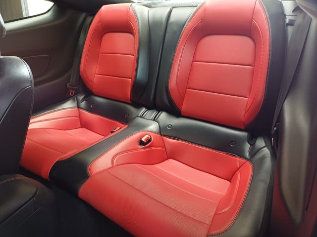 FORD MUSTANG FASTBACK 5.0 V8 TI-VCT AUT. GT U - foto 18