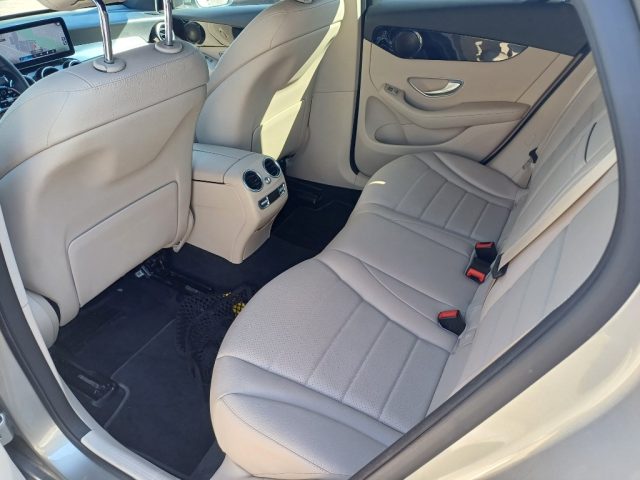 MERCEDES-BENZ GLC 300 D 4MATIC COUPÉ SPORT UNICO PROPR - foto 17