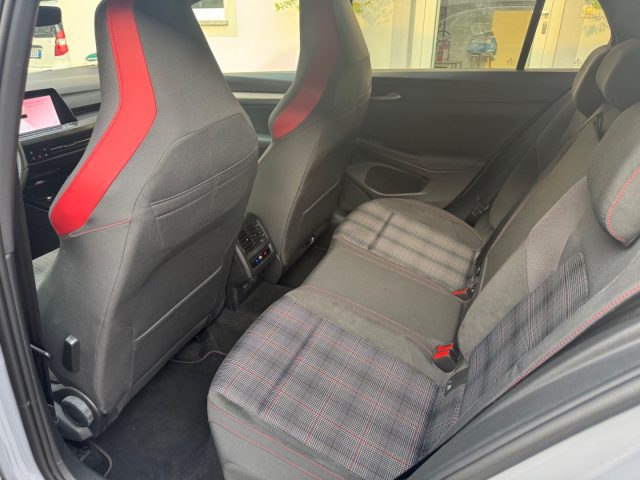 VOLKSWAGEN GOLF 2.0 TSI DSG GTI - foto 17