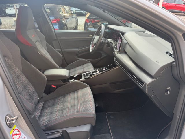 VOLKSWAGEN GOLF 2.0 TSI DSG GTI - foto 24