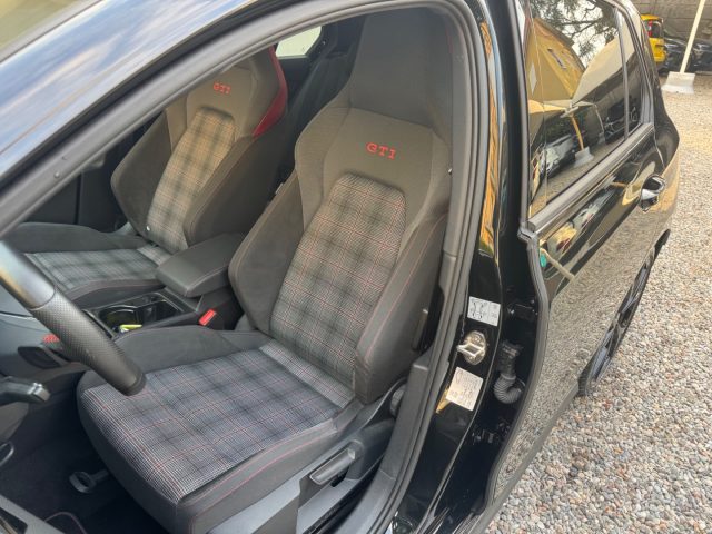 VOLKSWAGEN GOLF 2.0 TSI DSG GTI - foto 12