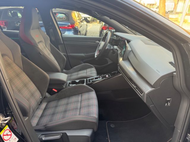 VOLKSWAGEN GOLF 2.0 TSI DSG GTI - foto 23