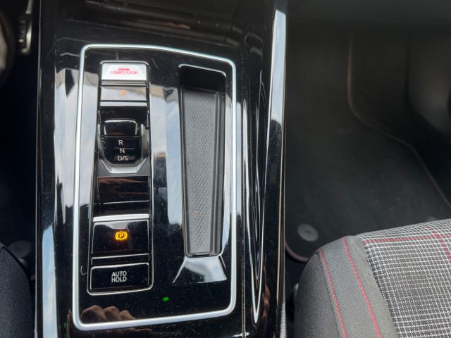 VOLKSWAGEN GOLF 2.0 TSI DSG GTI - foto 32