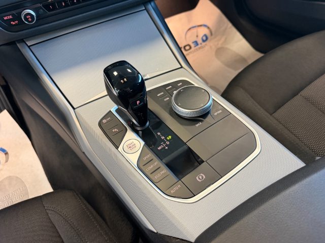 BMW 318 D 48V TOURING BUSINESS ADVANTAGE - foto 14