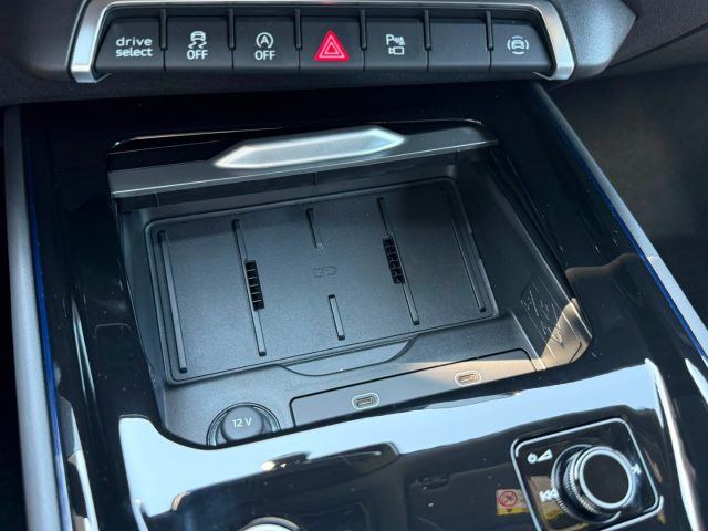 AUDI Q3 SPB TDI 110 KW S TRONIC S LINE E - foto 16