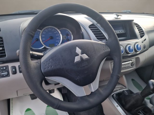MITSUBISHI L200 2.5 DI-D/136CV DOUBLE CAB INVITE - foto 10