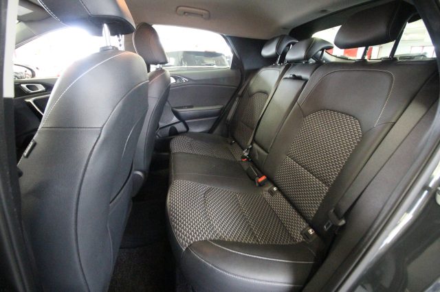 KIA XCEED 1.5 T-GDI 160 CV MHEV DCT BUSINE - foto 12