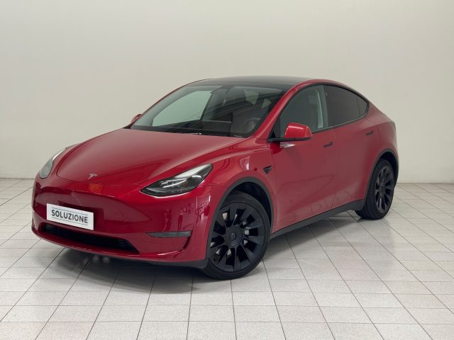 TESLA Model Y Rosso metallizzato