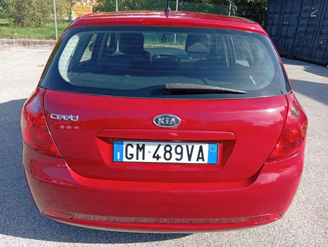 KIA CEE'D 111,064KM 1.4 109CV 5P. EX STUPE - foto 30