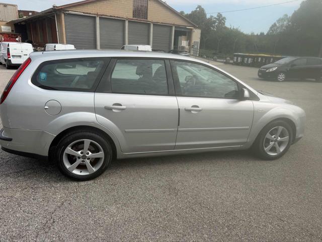 FORD FOCUS + 1.6 TDCI (90CV) S.W. SENZA NES - foto 9