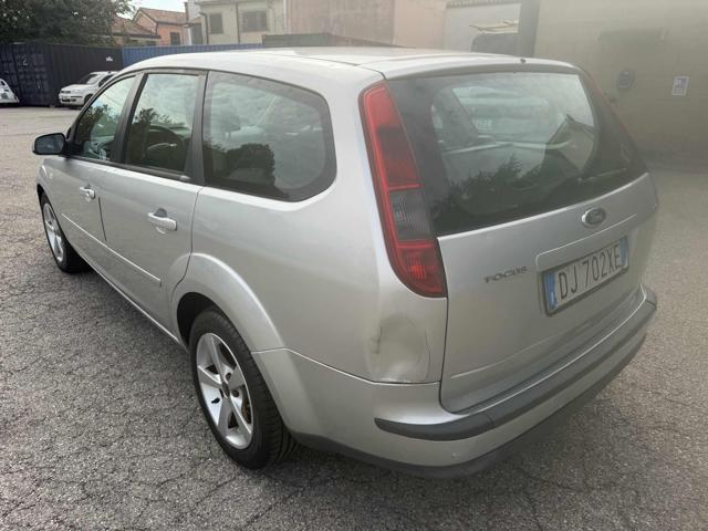 FORD FOCUS + 1.6 TDCI (90CV) S.W. SENZA NES - foto 6
