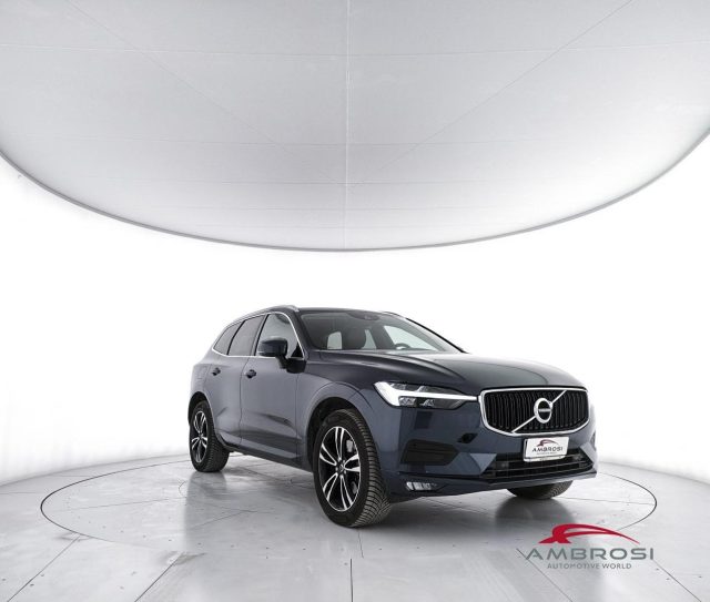 VOLVO XC60 B4 (D) AWD GEARTRONIC MOMENTUM P - foto 2