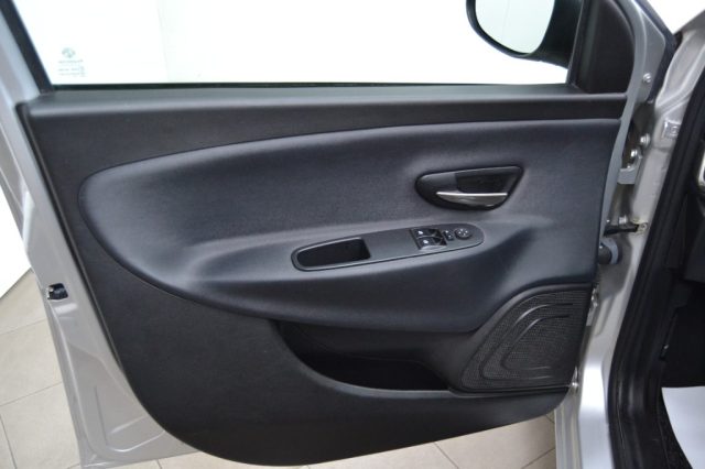 LANCIA YPSILON 1.0 FIREFLY 5 PORTE S&S HYBRID E - foto 10