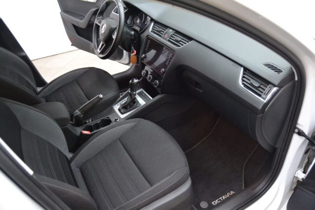 SKODA OCTAVIA 1.5 DSG WAGON AMBITION G-TEC - foto 9