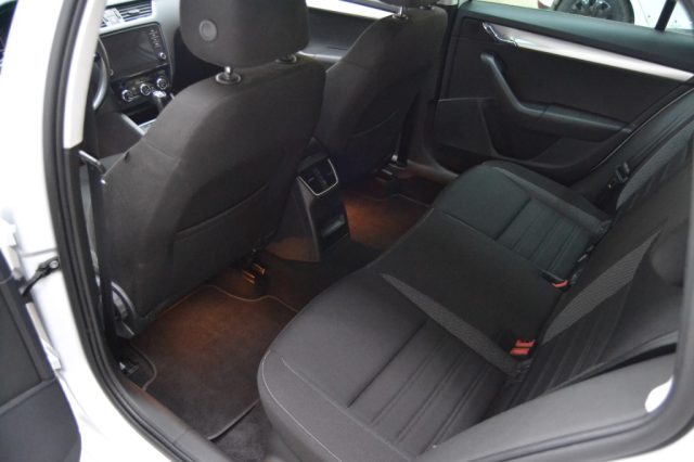 SKODA OCTAVIA 1.5 DSG WAGON AMBITION G-TEC - foto 11
