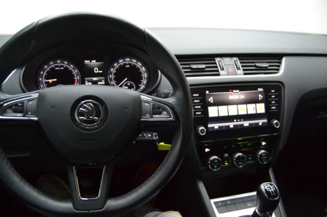 SKODA OCTAVIA 1.6 TDI SCR 115 CV EXECUTIVE 201 - foto 10