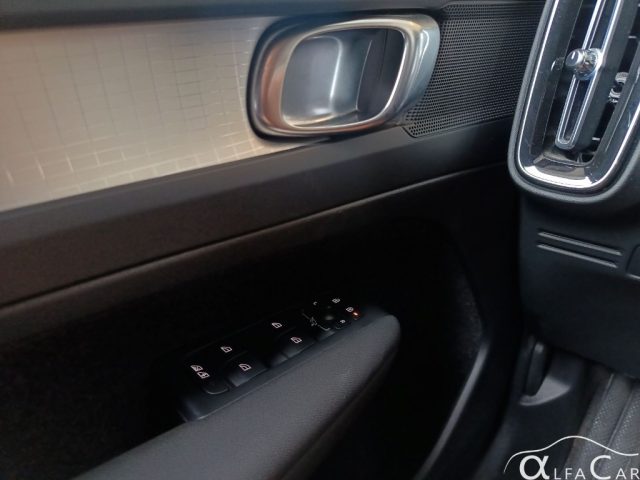 VOLVO XC40 T5 RECHARGE PLUG-IN HYBRID AUTOM - foto 16