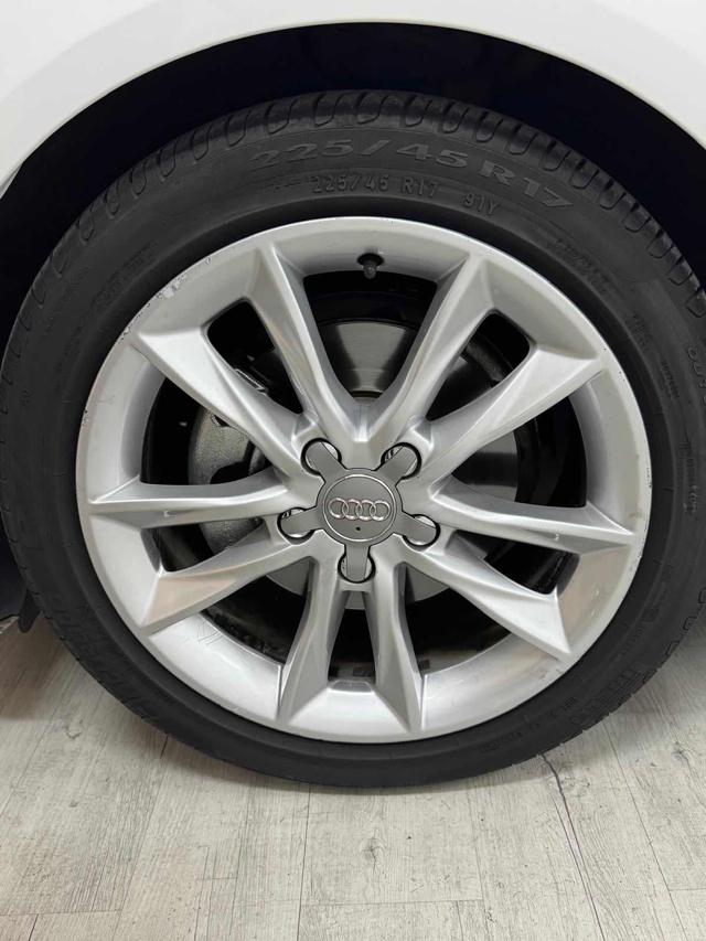 AUDI A3 1.6 TDI DESIGN - foto 6