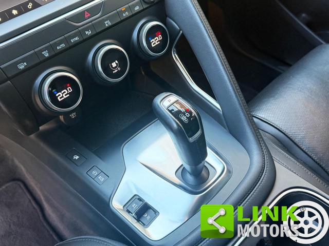 JAGUAR E-PACE 2.0D 150 CV AWD AUT. R-DYNAMIC S - foto 8