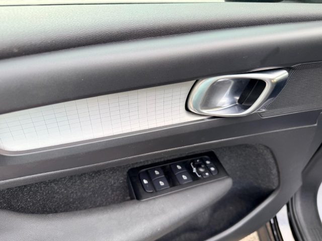 VOLVO XC40 1.5 T3 MOMENTUM 163CV MY 21 - foto 7