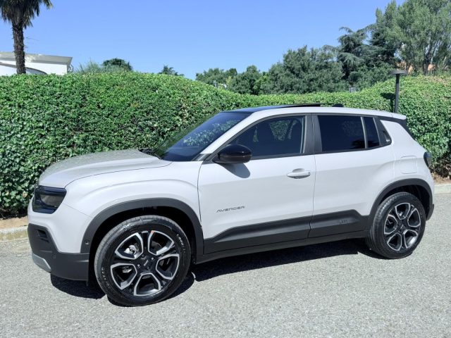JEEP AVENGER 1.2 TURBO MHEV SUMMIT ACC - NAVI - foto 7