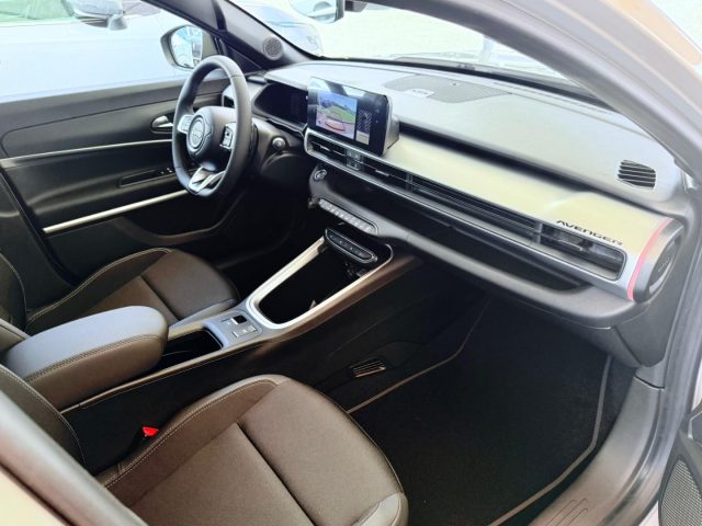 JEEP AVENGER 1.2 TURBO MHEV SUMMIT ACC - NAVI - foto 12