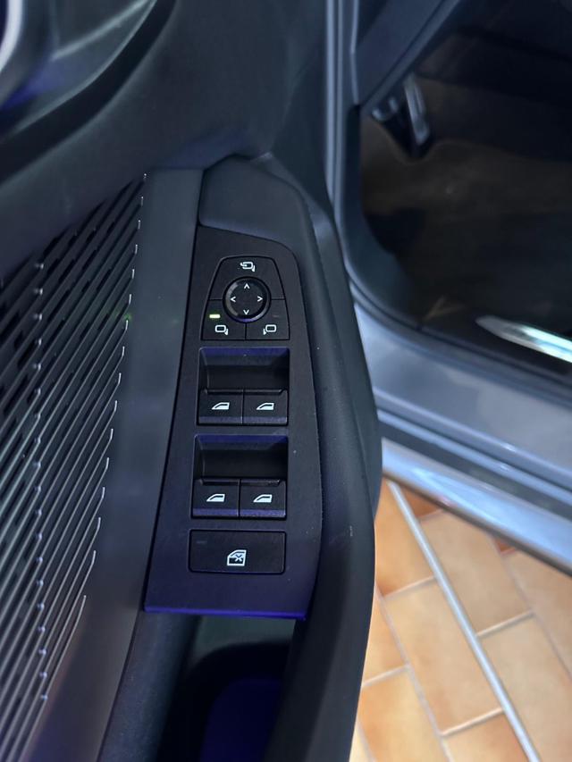BMW 118 D MSPORT - foto 17