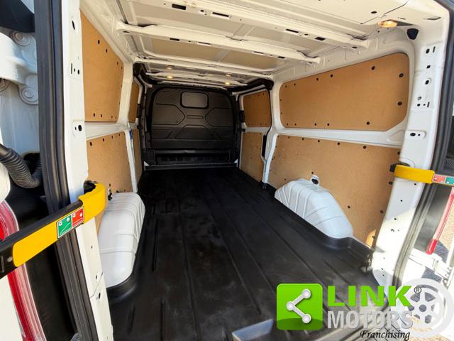 FORD TRANSIT 300 L2H1 2.0 ECOBLUE 130CV FURGO - foto 13