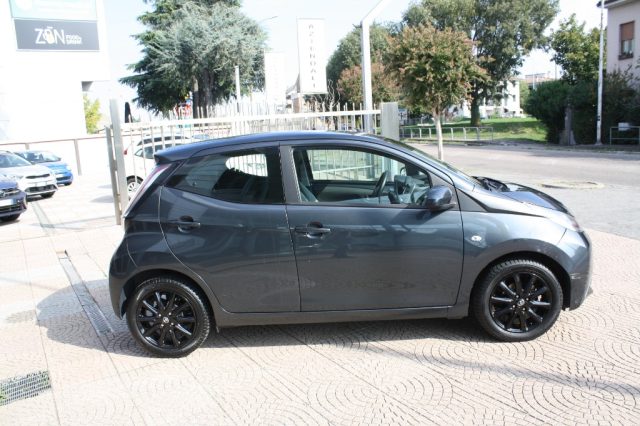 TOYOTA AYGO 1.0 VVT-I 69 CV 5 PORTE X-PLAY T - foto 6