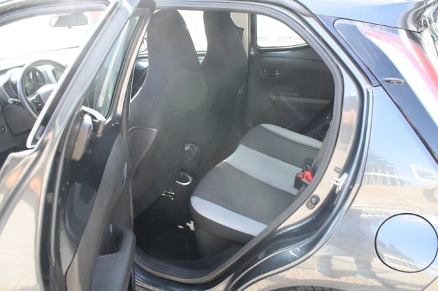 TOYOTA AYGO 1.0 VVT-I 69 CV 5 PORTE X-PLAY T - foto 10