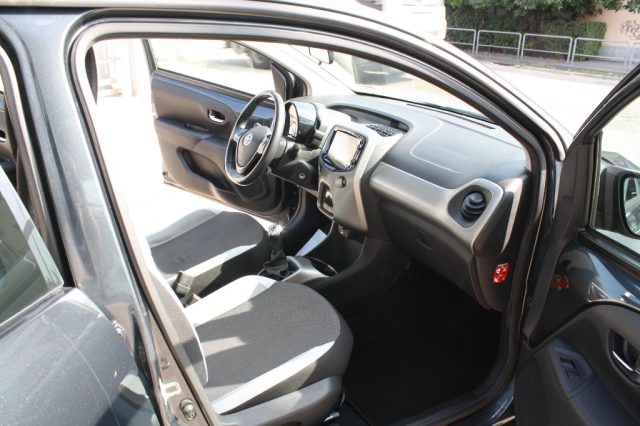 TOYOTA AYGO 1.0 VVT-I 69 CV 5 PORTE X-PLAY T - foto 12
