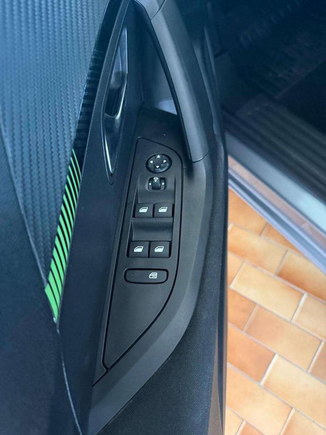 PEUGEOT 2008 1.2 TURBO 100CV ACTIVE + CAR PLA - foto 23